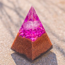 AMETHYST and SHUNGITE orgonite pyramid