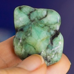 emerald, emerald crystal, pocket crystal, crystal for heartache, love crystal