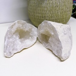 kamena strela geoda par rastišče kristalov