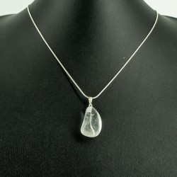 rock quart necklace