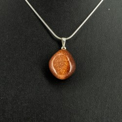 sunstone crystal necklace, healing powers of crystals