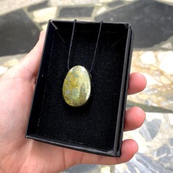 pirit ogrlica, pirit obesek, kristal obilja,