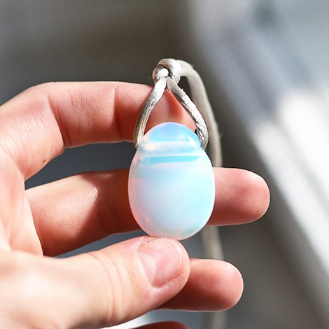 opalit kristalni obesek