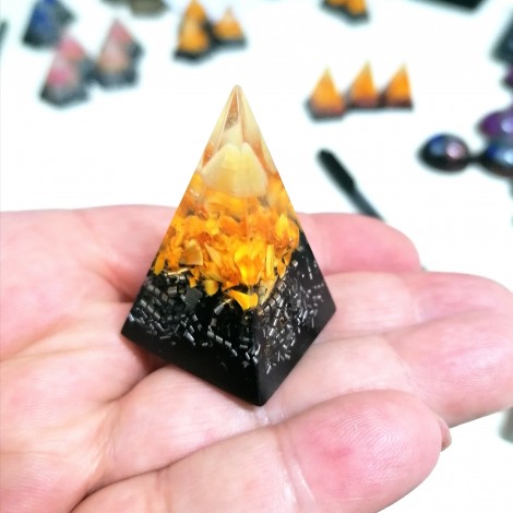 citrin orgonit piramida, zaščita pred sevanjem 5g, zaščita za dom, energija, uspeh