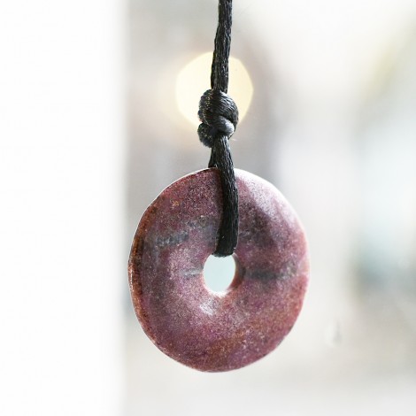 rubin kristal, kianit kristal, energijski nakit, trgovina s kristali