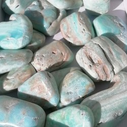 Caribbean blue calcite, calcite, pocket crystal, communication crystal, wisdom crystal