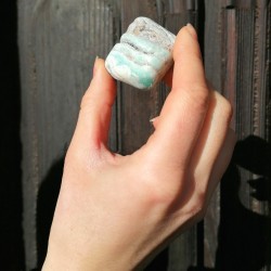 Caribbean blue calcite, calcite, pocket crystal, communication crystal, wisdom crystal