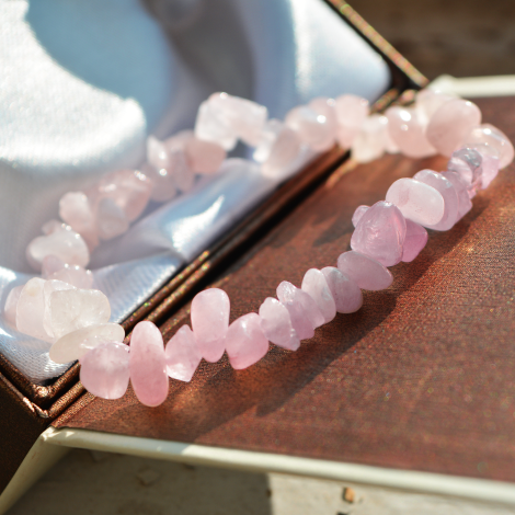 energijska zapestnica roževec, čips, ugoden nakit iz kristalov, trgovina s kristali