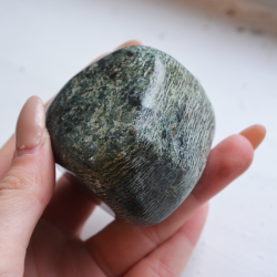 serpentine stone, big stone serpentine