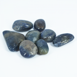 crystal for peace and focus, crystal for indecisive and hyperactive people, sapphire, blue stone