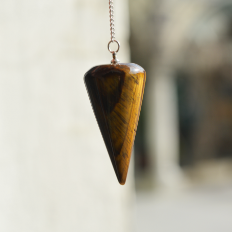 tiger's eye, tiger's eye crystal, tiger's eye pendulum, pendulum, crystal pendulum