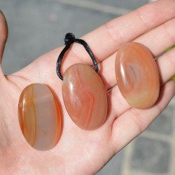 energijski obesek, ogrlica s kristalom, karneol