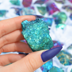 halkopirit nebrušen kristal, halkopirit surovi kristal, kristal za meditacijo