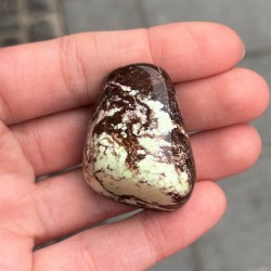 magnesite citronel, magnesite, magnesite citronel pocket crystal, crystals for better sleep