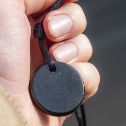 shungite, shungite necklace, shungite jewellery