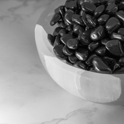 hematite, hematite crystal, protection stone, tiny polished crystals