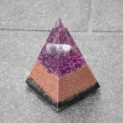 amethyst, orgonite, orgonite pyramid