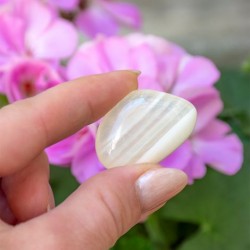 white agate, agate, white agate crystal, pocket crystal, grounding crystal, crystals for meditation