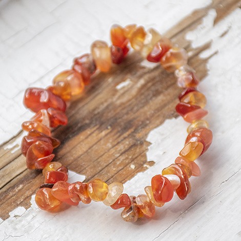karneol, karneol kristal, karneol nakit, karneol zapestnica, kristali za sprostitev, kristali za veselje