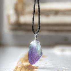rainbow fluorite, fluorite, fluorite necklace, fluorite jewellery, protection crystal, calming crystal