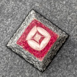 rose quartz, orgonite, orgonite pyramid, love crystal, energy crystal