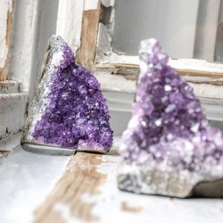 amethyst, amethyst crystal, amethyst bigger piece, amethyst geode