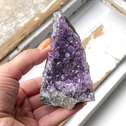amethyst, amethyst crystal, amethyst bigger piece, amethyst geode