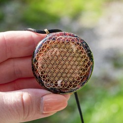 red tiger's eye, black tourmaline, orgonite, orgonite necklace, orgonite jewelry, strength crystal