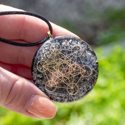 citrine, black tourmaline, orgonite, orgonite necklace, energy necklace, protection, strength, optimism