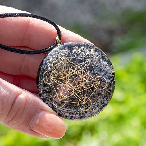 citrine, black tourmaline, orgonite, orgonite necklace, energy necklace, protection, strength, optimism