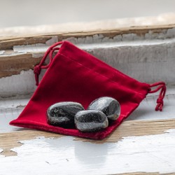 mošnjiček, žametni mošnjiček, žametna vrečka, vrečka za kristale, rdeča žametna vrečka, rdeč žamet