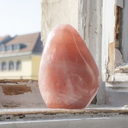 rose quartz, rose quartz crystal, rose quartz bigger piece, love crystal, rose quartz pocket crystal