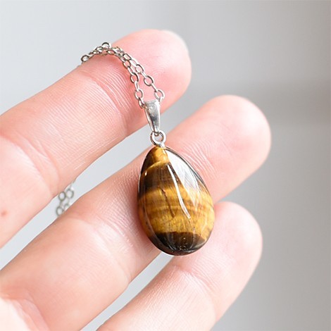 tigrovo oko, tigrovo oko ogrlica, tigrovo oko kristal, tigrovo oko nakit, kristali za moč, ustvarjalnost