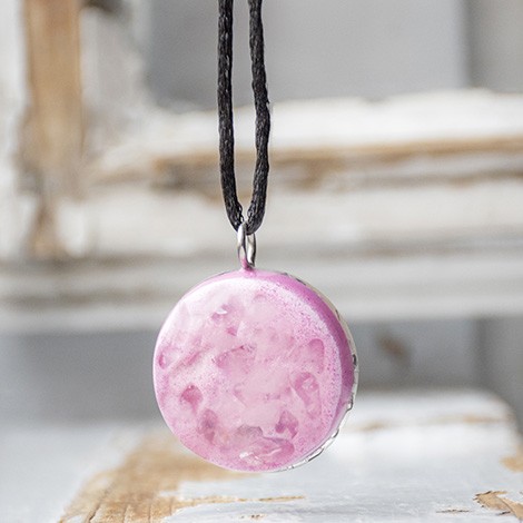 orgonite, orgonite necklace, rose quartz, rose quartz orgonite, orgonite jewellery