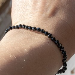 spinel, spinel crystal, spinel bracelet, spinel jewelry, black spinel, protection crystal