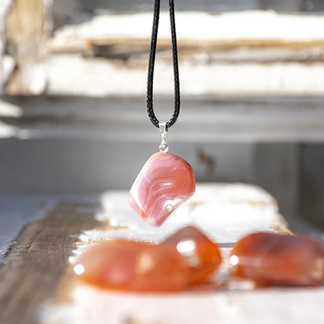 agate, Mozambique agate, orange agate,agate necklace, crystal necklace, inner peace crystal