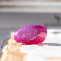 roza ahat, ahat, barvni ahat, ahat žepni kristal, roza ahat kristal, kristali za srčno čakro, roza kristali