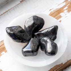 šungit, šungit kristal, žepni kristal, šungit kamen, kristal za zaščito, kristal proti sevanju