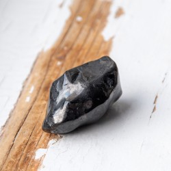 šungit, šungit kristal, žepni kristal, šungit kamen, kristal za zaščito, kristal proti sevanju