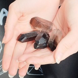 dimni kremen kristal kamen