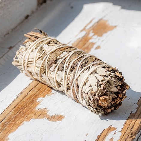 beli žajbelj z meto,kadilo ugodne cene