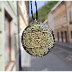 peridot, black tourmaline, orgonite, orgonite necklace