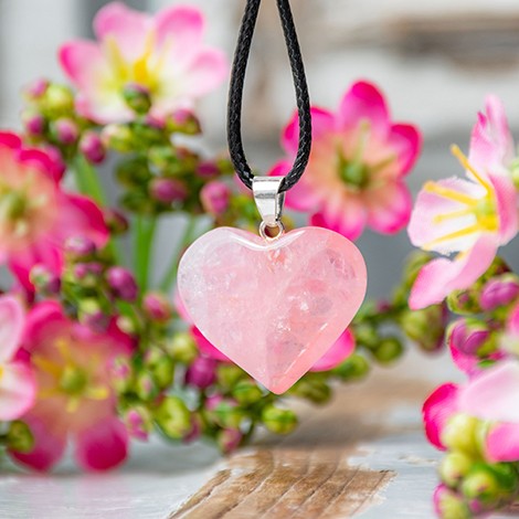 ROSE QUARTZ necklace heart with silver loop