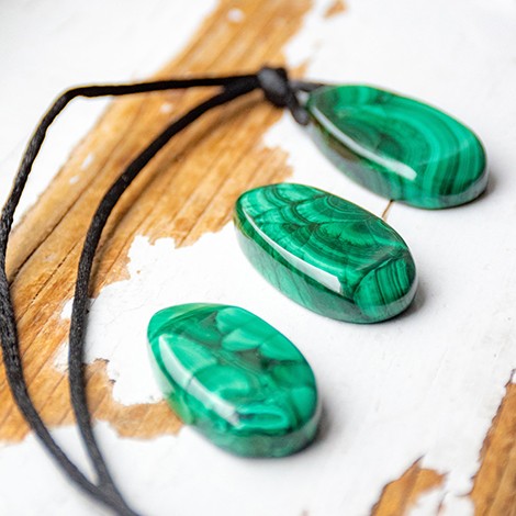 MALAHIT ogrlica solzica