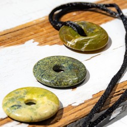 SERPENTINE donut pendant