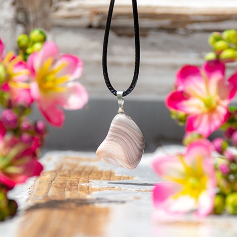 ROZA BOTSWANA AHAT ogrlica (posrebrena zanka)