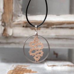 lace necklace