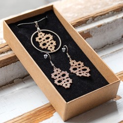 lace necklace earrings
