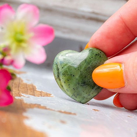 JADE NEPHRITE heart