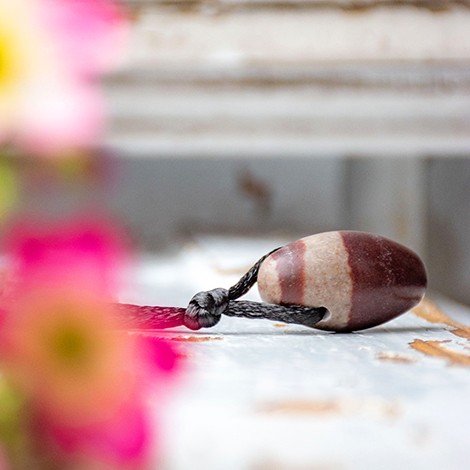 Shiva Lingam ogrlica, Shiva Lingam nakit, naravna Shiva Lingam ogrlica